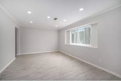 10818 Hillcroft Avenue, Houston, TX 77096 - Photo 22