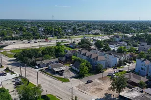 707 E 28th St, Houston, TX 77009 - Photo 16