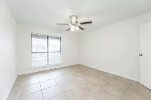 10051 Westpark Dr, Houston, TX 77042 - Photo 12