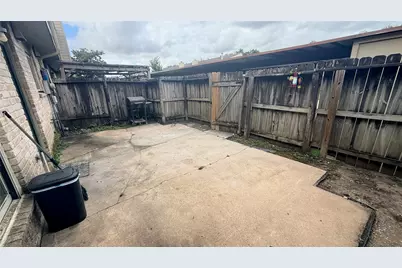 2155 Hazlitt Drive, Houston, TX 77032 - Photo 14