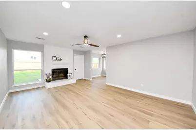 3234 Pebble Lake Drive, Sugar Land, TX 77479 - Photo 8