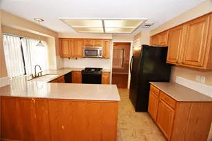 3034 The Highlands Dr, Sugar Land, TX 77478 - Photo 2