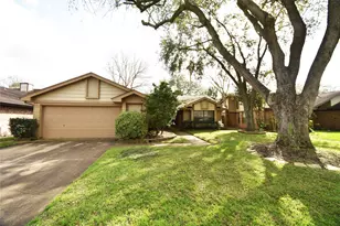 3034 The Highlands Dr, Sugar Land, TX 77478 - Photo 1