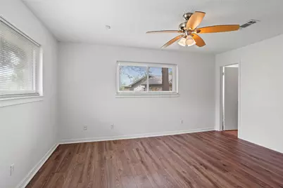 1717 Jones Street, Alvin, TX 77511 - Photo 18