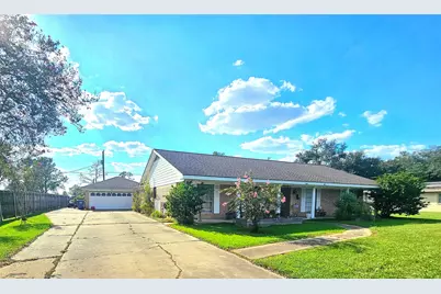 117 Laughlin Road, Eagle Lake, TX 77434 - Photo 2