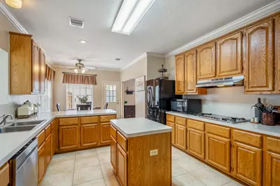 6614 Seinfeld Court, Houston, TX 77069 - Photo 12