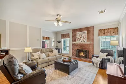 6614 Seinfeld Court, Houston, TX 77069 - Photo 8