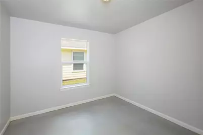 626 Luke Avenue, Dayton, TX 77535 - Photo 8