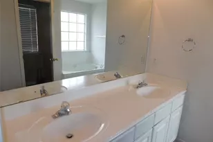 2710 Grants Lake Blvd, Sugar Land, TX 77479 - Photo 18