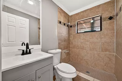 7323 Hurtgen Forest Road, Houston, TX 77033 - Photo 16