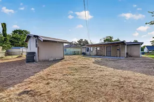 7323 Hurtgen Forest Rd, Houston, TX 77033 - Photo 22