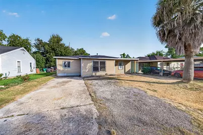 7323 Hurtgen Forest Road, Houston, TX 77033 - Photo 2