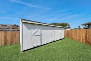 9803 Sage Lee Dr, Houston, TX 77089 - Photo 44