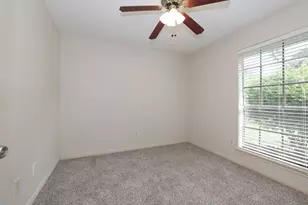 16035 Hollow Rock Dr, Houston, TX 77070 - Photo 24