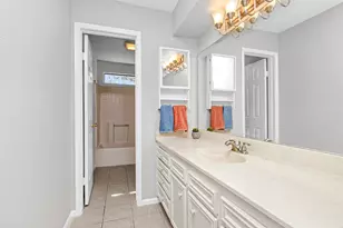 127 Golfview Dr, Conroe, TX 77356 - Photo 8