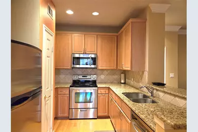 2400 McCue Road #325, Houston, TX 77056 - Photo 10
