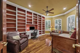 624 Lakeshore Dr, Sugar Land, TX 77478 - Photo 10