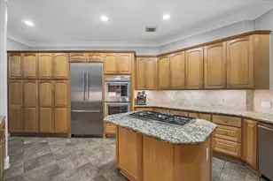 624 Lakeshore Dr, Sugar Land, TX 77478 - Photo 14