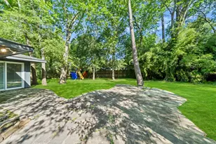 1317 Plantation Dr, Dickinson, TX 77539 - Photo 12