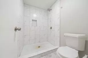 1317 Plantation Dr, Dickinson, TX 77539 - Photo 30