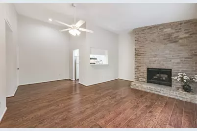 2001 Bering Drive #4D, Houston, TX 77057 - Photo 4