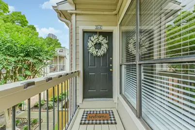 2001 Bering Drive #4D, Houston, TX 77057 - Photo 2