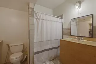 3814 Walker St, Houston, TX 77023 - Photo 8