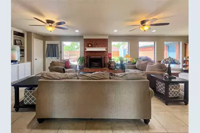 49 Colony Square, Angleton, TX 77515 - Photo 6