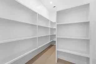519 W 30th St, Houston, TX 77018 - Photo 16