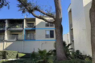 4001 Nasa Pkwy, El Lago, TX 77586 - Photo 1