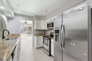 13419 Parkway Blvd, Sugar Land, TX 77478 - Photo 12