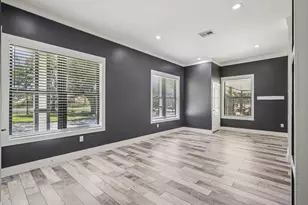 323 E Palm St, Fresno, TX 77545 - Photo 4