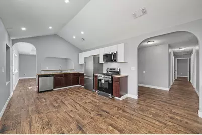 2015 Williamsburg Court N, League City, TX 77573 - Photo 6