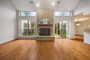 2016 Trixie Ln, Houston, TX 77042 - Photo 2