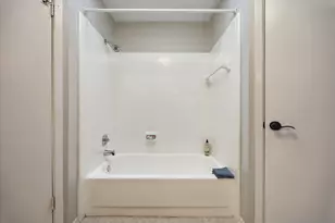 2016 Trixie Ln, Houston, TX 77042 - Photo 8
