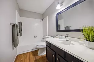 2016 Trixie Ln, Houston, TX 77042 - Photo 10