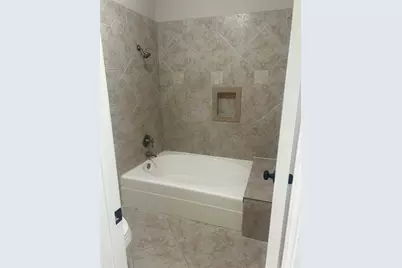 11711 Memorial Drive #288, Houston, TX 77024 - Photo 8