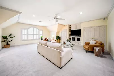 2 Soldiers Creek Circle, Hunters Creek Village, TX 77024 - Photo 32