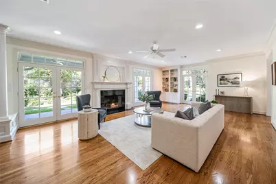 2 Soldiers Creek Circle, Hunters Creek Village, TX 77024 - Photo 10