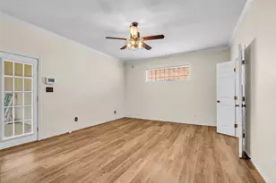 431 W Lake Shore Dr, Livingston, TX 77351 - Photo 12