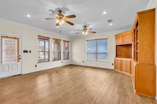 431 W Lake Shore Dr, Livingston, TX 77351 - Photo 6