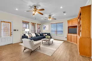 431 W Lake Shore Dr, Livingston, TX 77351 - Photo 4