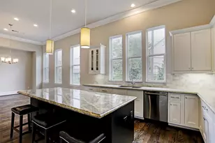 4206 Eigel St, Houston, TX 77007 - Photo 8