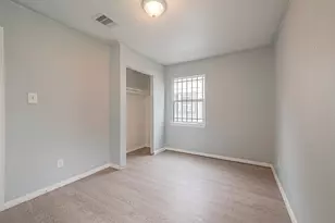 9302 Fairland Dr, Houston, TX 77051 - Photo 2