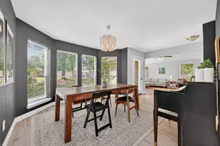 56 N Morningwood Ct, Spring, TX 77380 - Photo 12