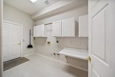 27 E Bellmeade Place, The Woodlands, TX 77382 - Photo 18