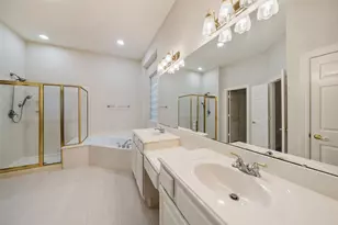 27 E Bellmeade Pl, The Woodlands, TX 77382 - Photo 26