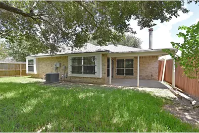7034 River Bluff Drive, Houston, TX 77085 - Photo 26
