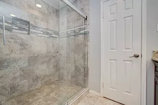 2425 Holly Hall St, Houston, TX 77054 - Photo 22