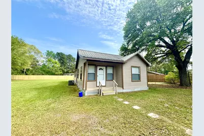 909 W Elder, Colmesneil, TX 75938 - Photo 2